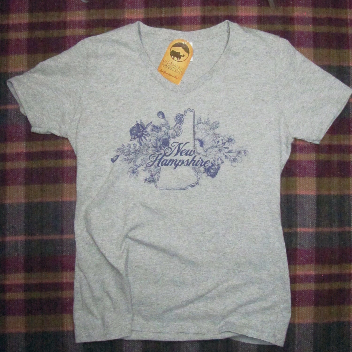 New Hampshire Bouquet V-Neck